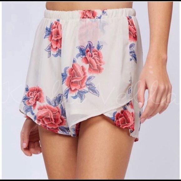 NWOT Peach Love California oFloral Chiffon Shorts - Picture 3 of 11